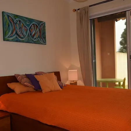 Aroeira Pine Tree Gardens Surf & Golf * Charneca (Setubal)