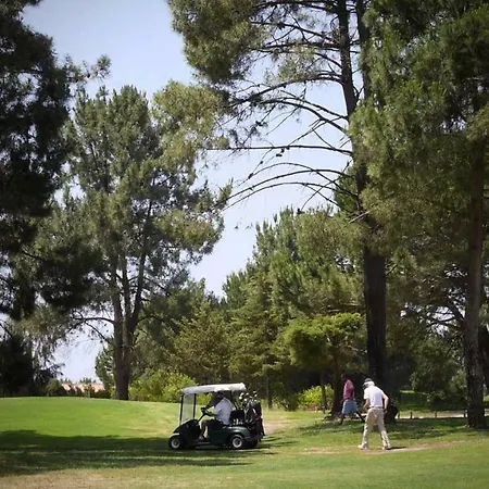 Aroeira Pine Tree Gardens Surf & Golf * Charneca (Setubal)